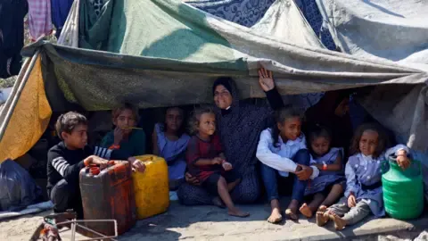 Devastating Crisis across the Gaza Strip as Military Tanks Push Forward